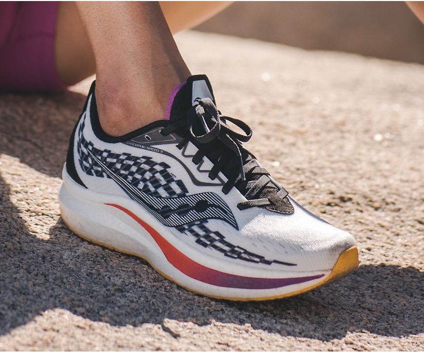 Női Saucony Endorphin Speed 2 Futócipő Fehér Fekete | HU 786OKI